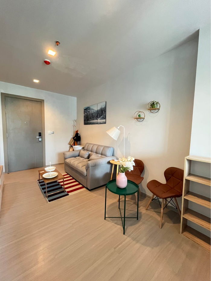 For Rent Condo LIFE ASOKE - RAMA 9 Building A, Floor 32,2 bed room, Room size 40 sqm