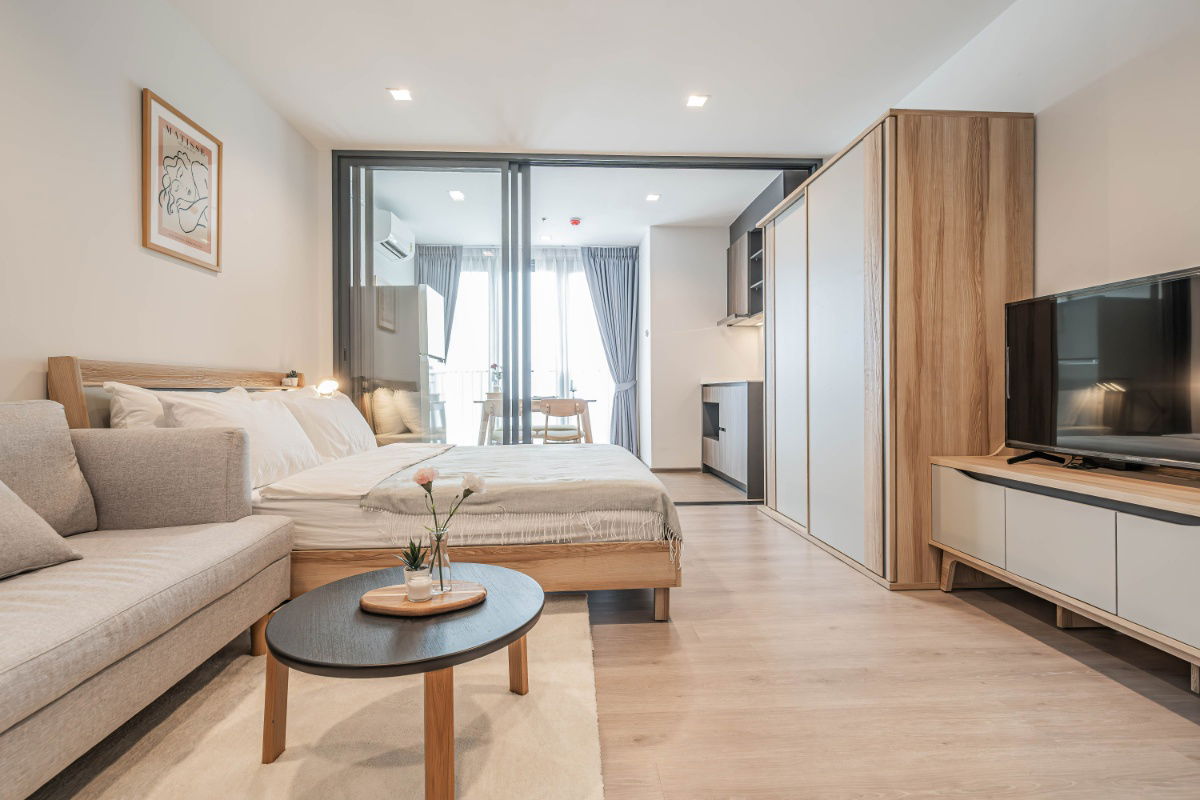 🏙️ **The Line Phahonyothin Park: Experience Luxurious Living in a Happy City Center!**