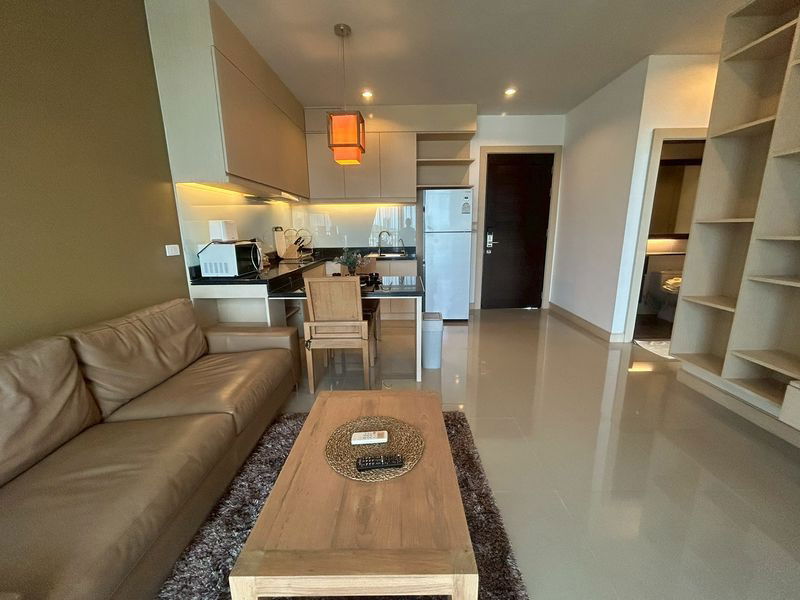 Luxury condo for rent, Suntara Sriracha, beautiful room, fully decorated, Japanese style