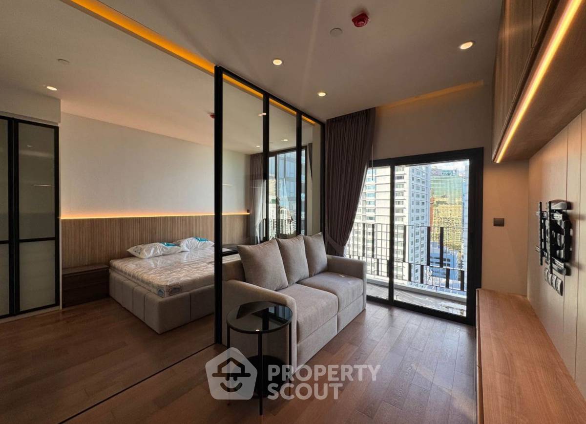 1-BR Condo at Muniq Sukhumvit 23 near MRT Sukhumvit (ID 2366405)