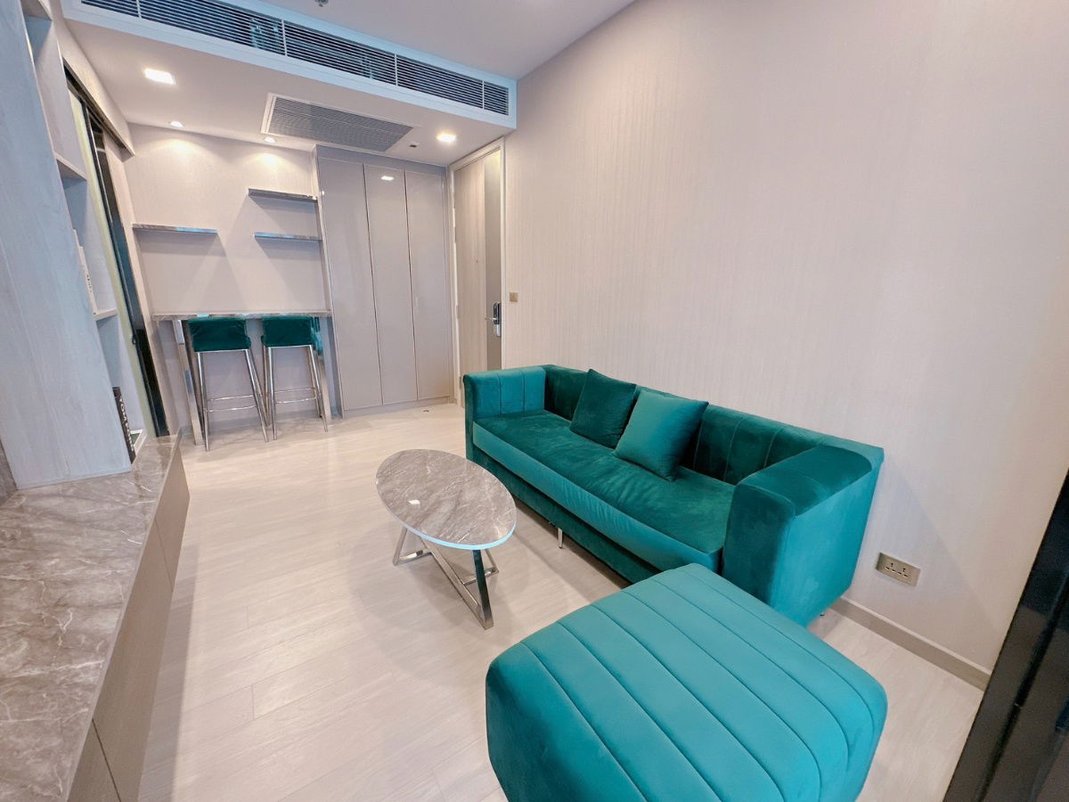 One 9 Five: Luxurious Condo in the Heart of the City, Experience Everyday Comfort