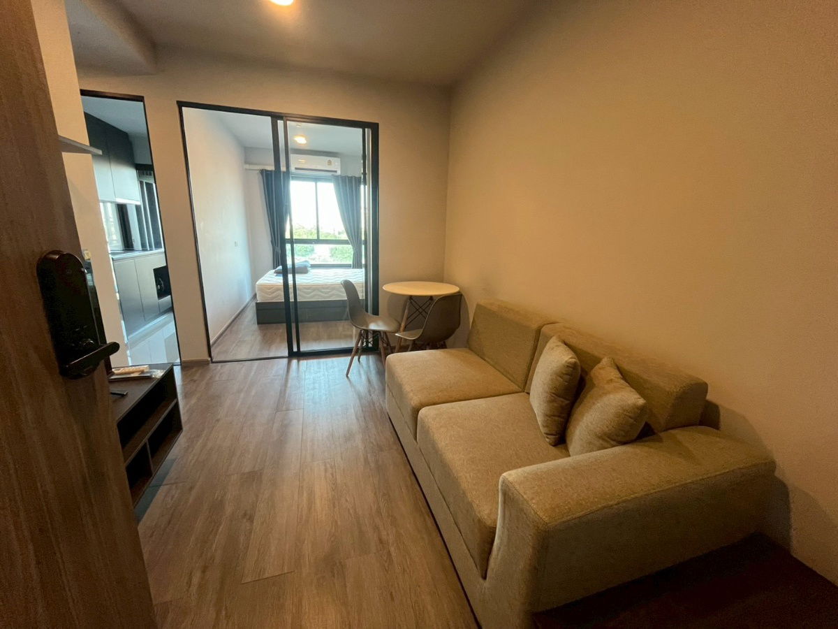 Code: KJ9382  for rent Monte Rama 9 // Line ID: @kjcondo (with @) //