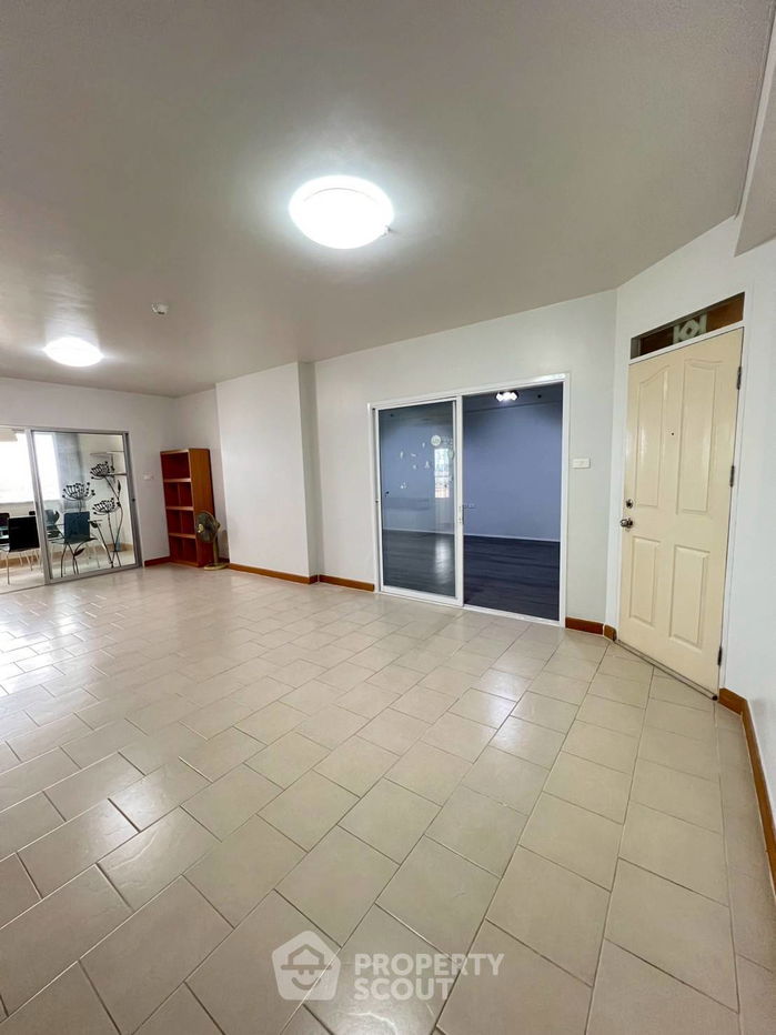 2-BR Condo at City Home Ratchada - Pinklao near MRT Bang O (ID 2377680)