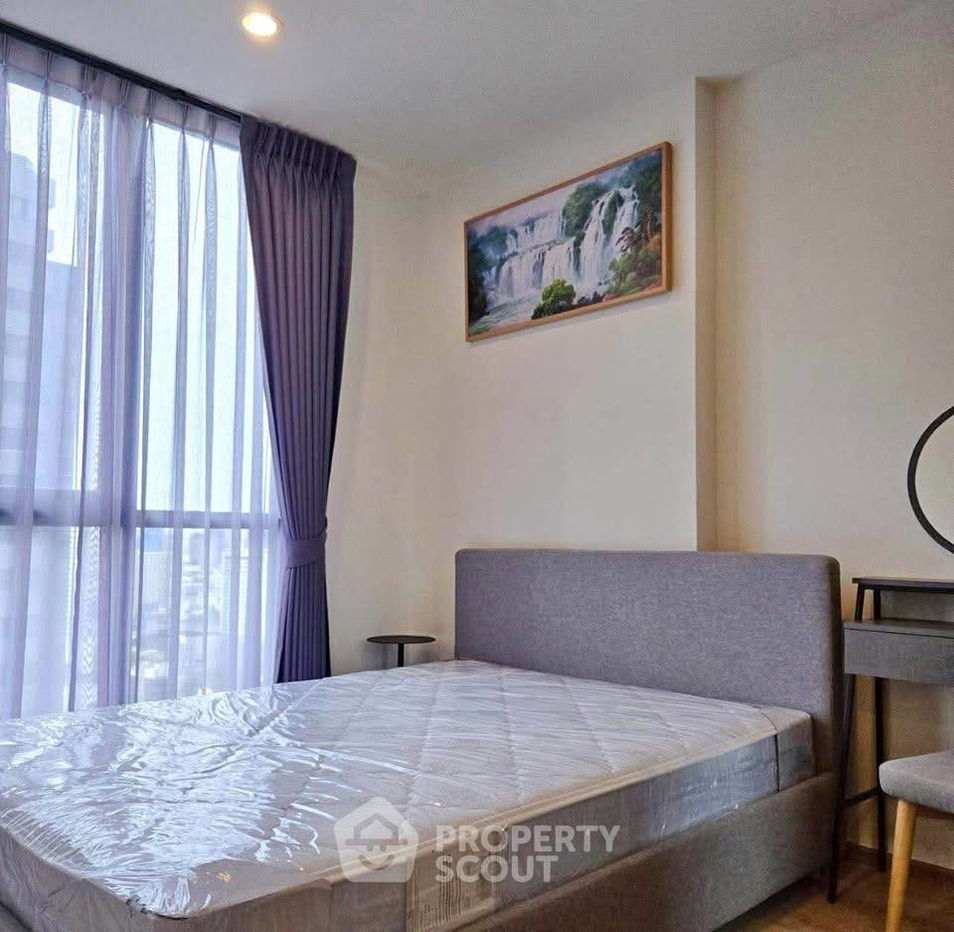 2-BR Condo at Nue District R9 near MRT Phra Ram 9 (ID 2296909)