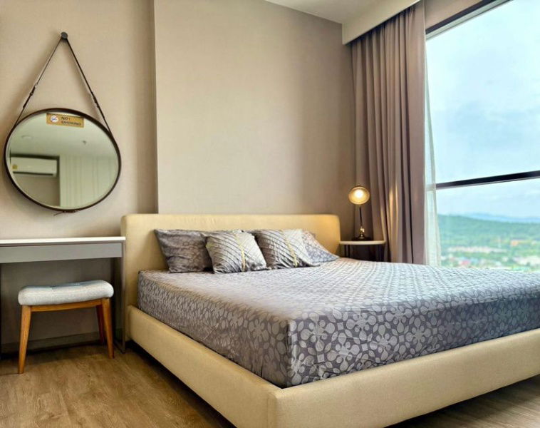 For rent: Keen Center Sriracha, city center, community area, opposite Robinson Department Store