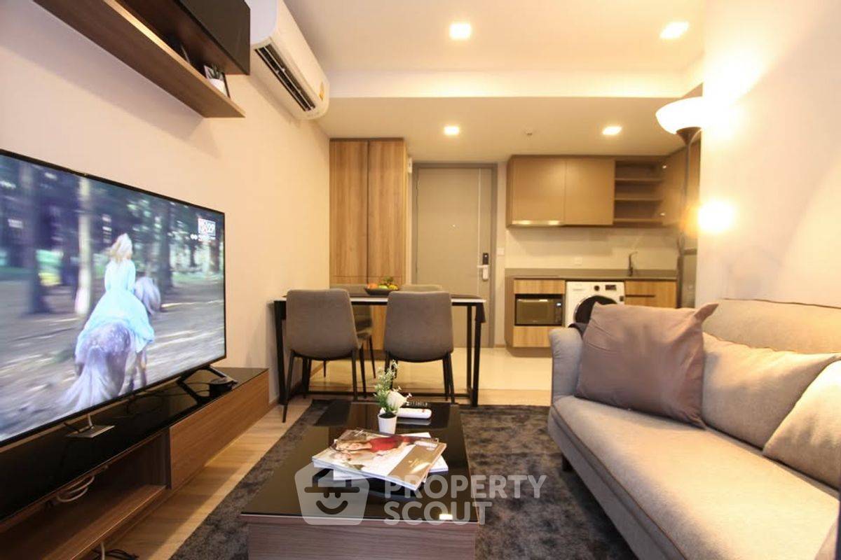 2-BR Condo at Taka Haus Ekamai 12 near BTS Ekkamai (ID 2210840)