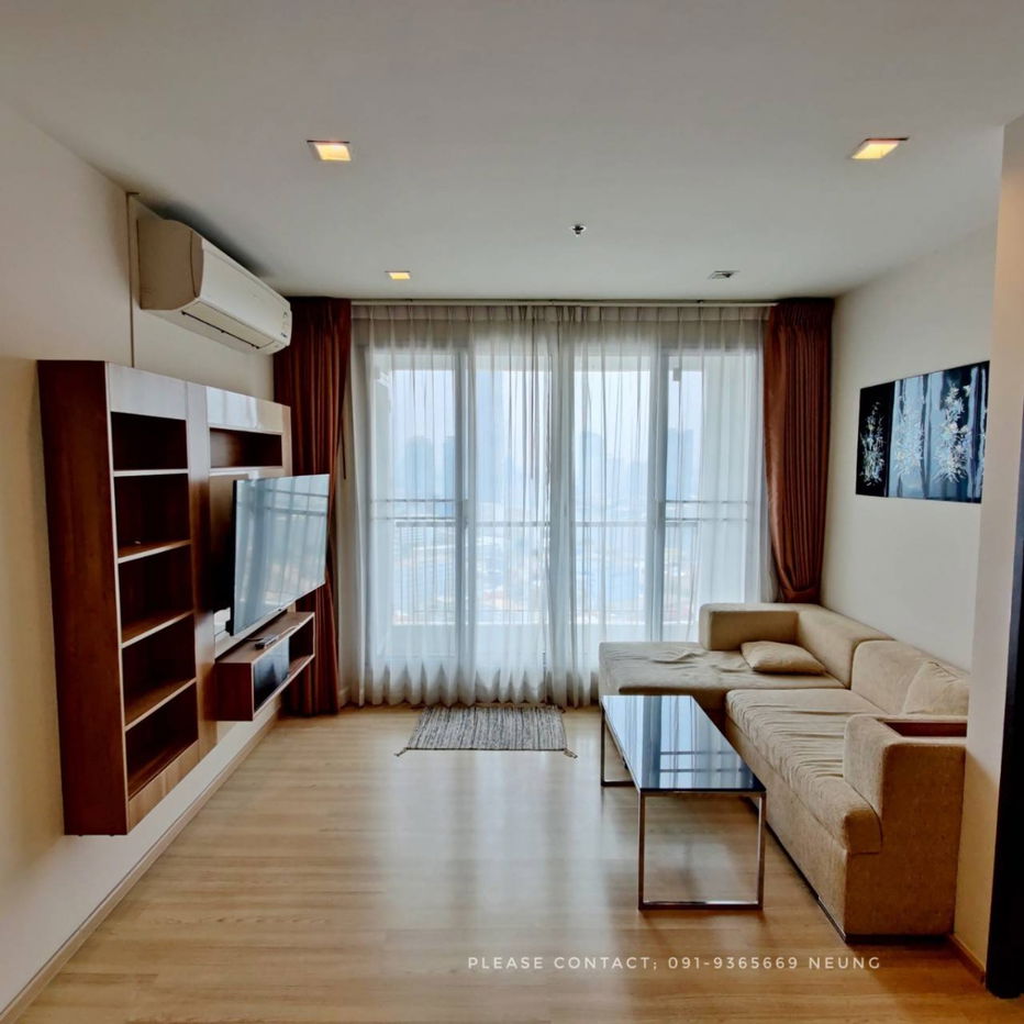 * Rhythm Sathorn for Rent " BTS Taksin 250 m. " 2b 2b
