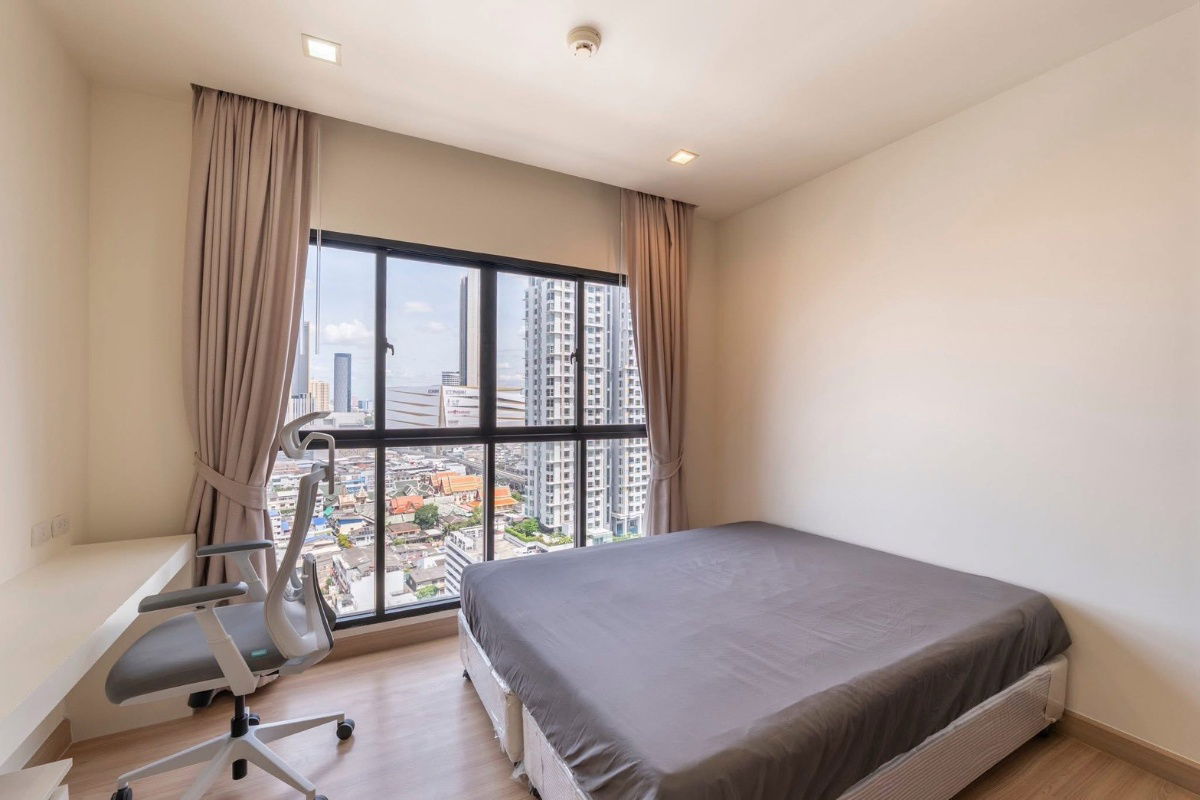 ST334 Urbano Absolute Sathorn–Taksin Luxury condominium in the heart of Sathorn