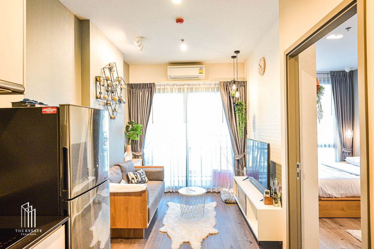 Whizdom Avenue Ratchada-Ladprao for rent. Beautifully decorated and stylish. High floor, north facing, next to MRT Lat Phrao. @19,000 Baht