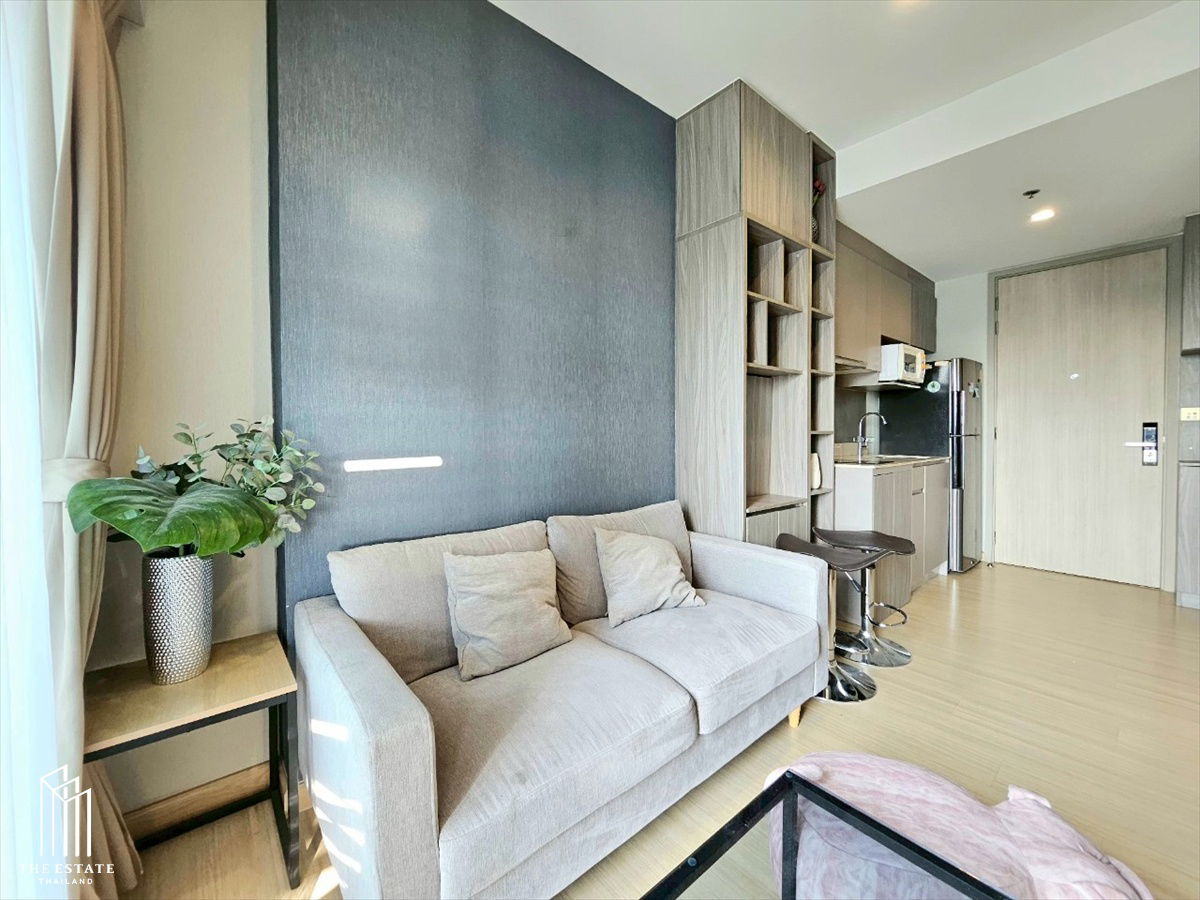 For rent Whizdom Connect, high floor, city view, fully furnished, near BTS Punnawithi @ 18,500 Baht