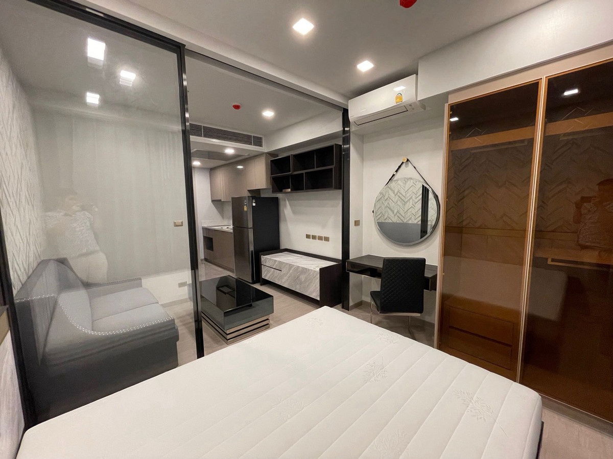 Code: KJ9426  for rent One9Five Asoke - Rama 9 // Line ID: @kjcondo (with @) //