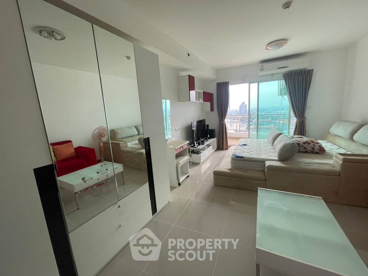 1-BR Condo at Supalai River Resort Charoen Nakhon in Samre (ID 2382907)