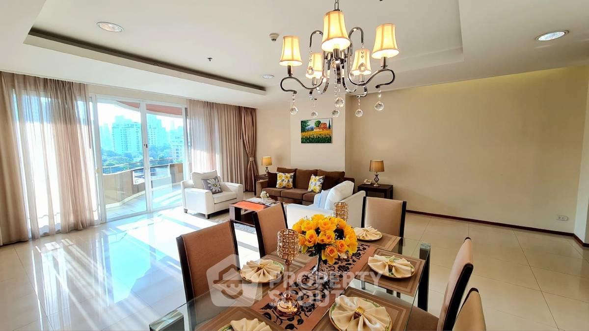 3-BR Condo at Piyathip Place near BTS Phrom Phong (ID 1549702)