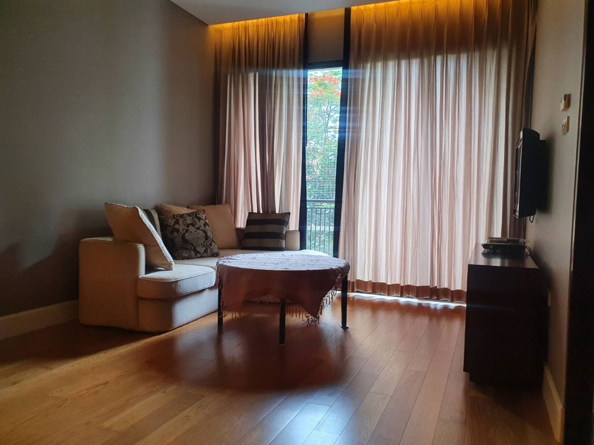 CONDO BTS Promptphong 1 bedroom nice decor 60sqm