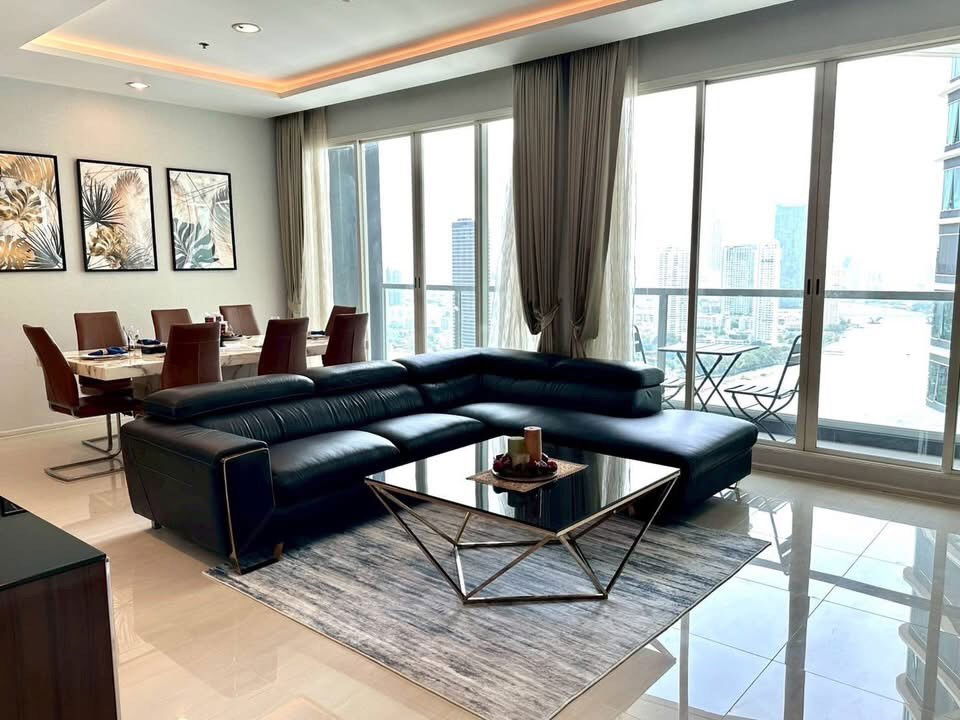 Menam                      Residences