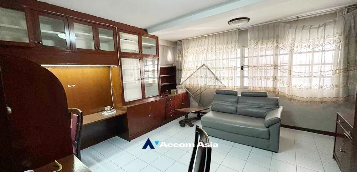 🔼🔽 AccomA 📩 Siam Penthouse 2