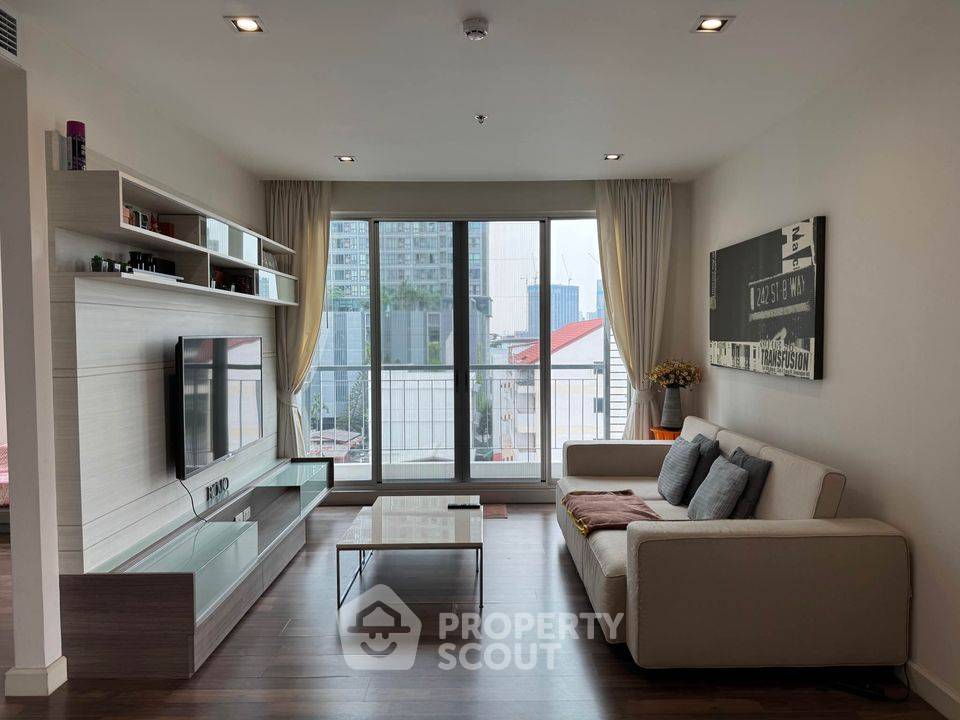 BTS Pho Nimit အနီးရှိ The Room Sathorn-Taksin ရှိ 2-BR ကွန်ဒို (ID 1923534)