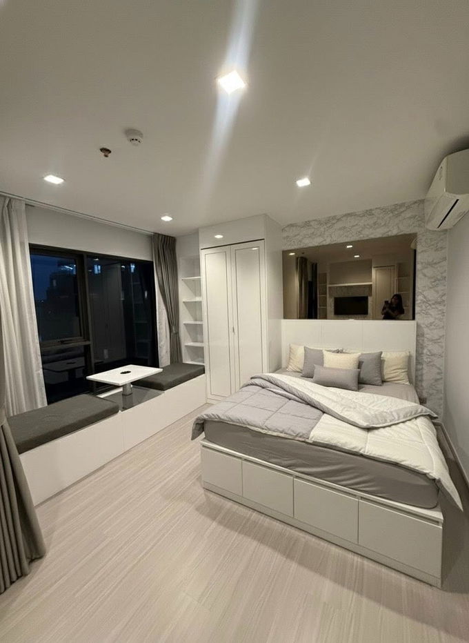 For Rent Condo LIFE ASOKE - RAMA 9 Building 1, Floor 37,Studio, Room size 28 sqm