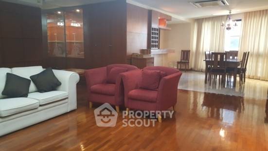 3-BR Condo at President Park Condominium near MRT Queen Sirikit National Convention Centre (ID 479993)