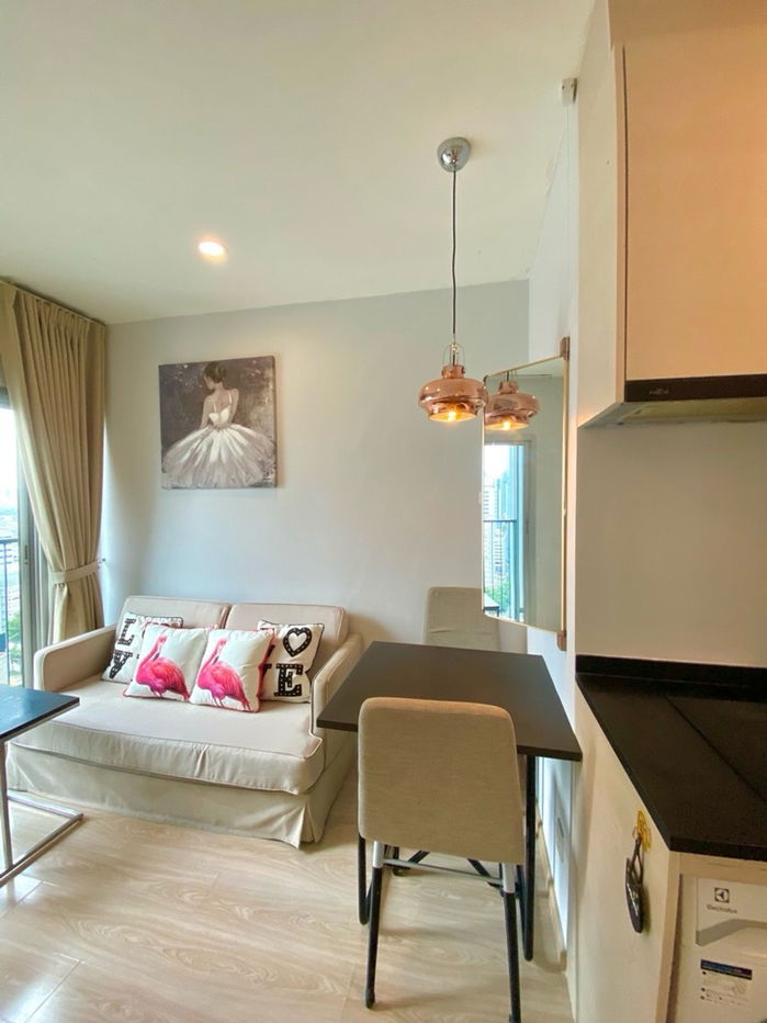 ⚡🌈BL90414 Noble Revolve Ratchada 2 🌈⚡   Get a Special Code when renting with us 💬 LINE: @theagentpro