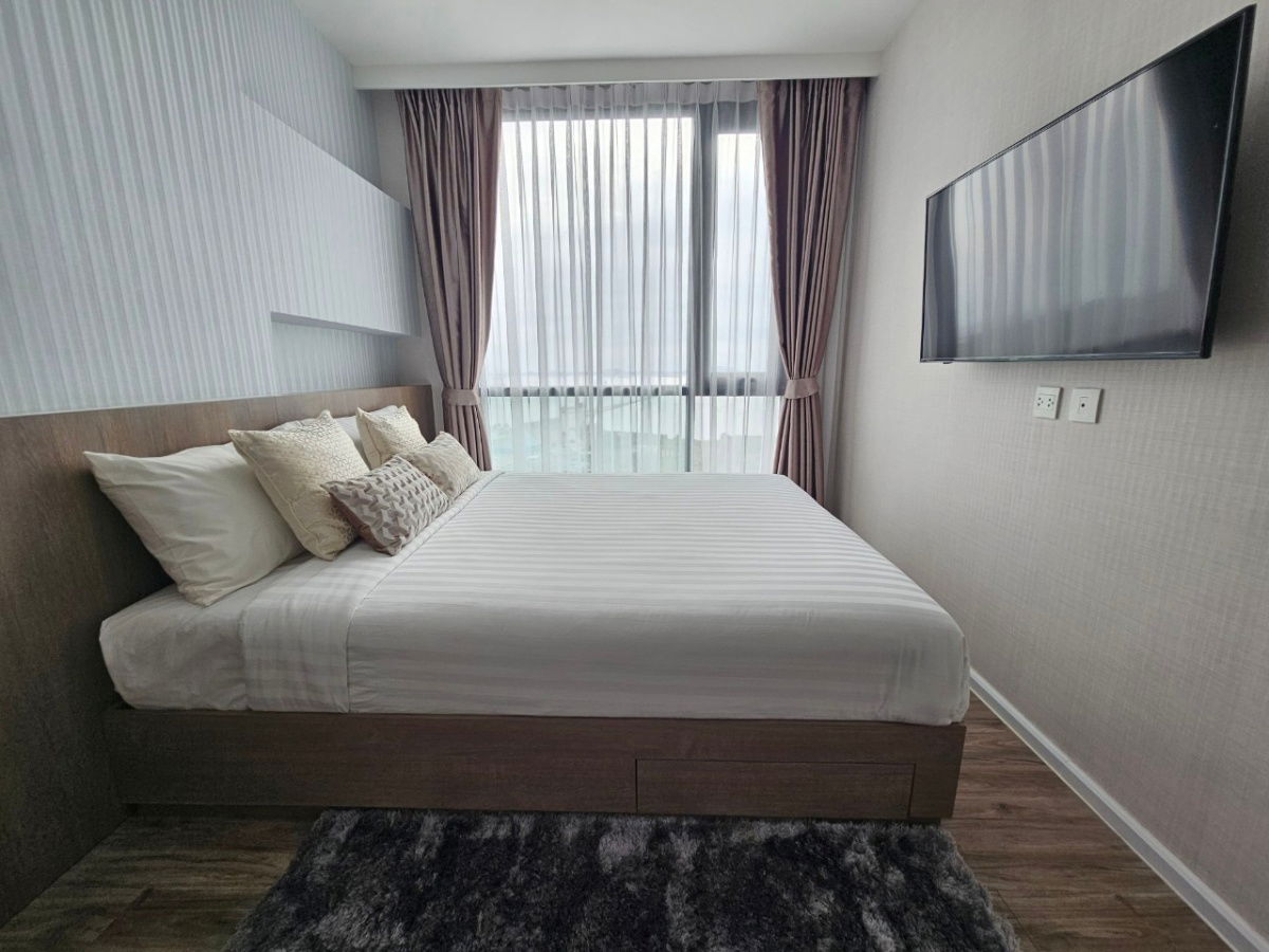 Penthouse condo !! Knights Bridge the ocean sriracha , 3 bedroom ,3 bathroom 100 Sqm. and beautiful price 50,000 bath