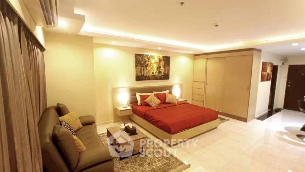 1-BR Condo at View Talay Residence 6 Condominium close to Wong Amat (ID 1538902)