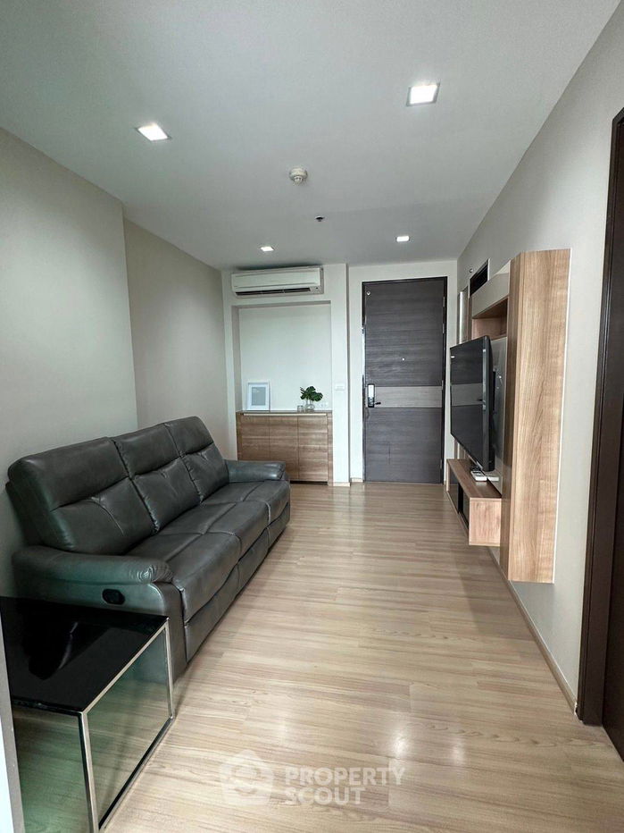 1-BR Condo at Rhythm Sathorn near BTS Saphan Taksin (ID 1789975)