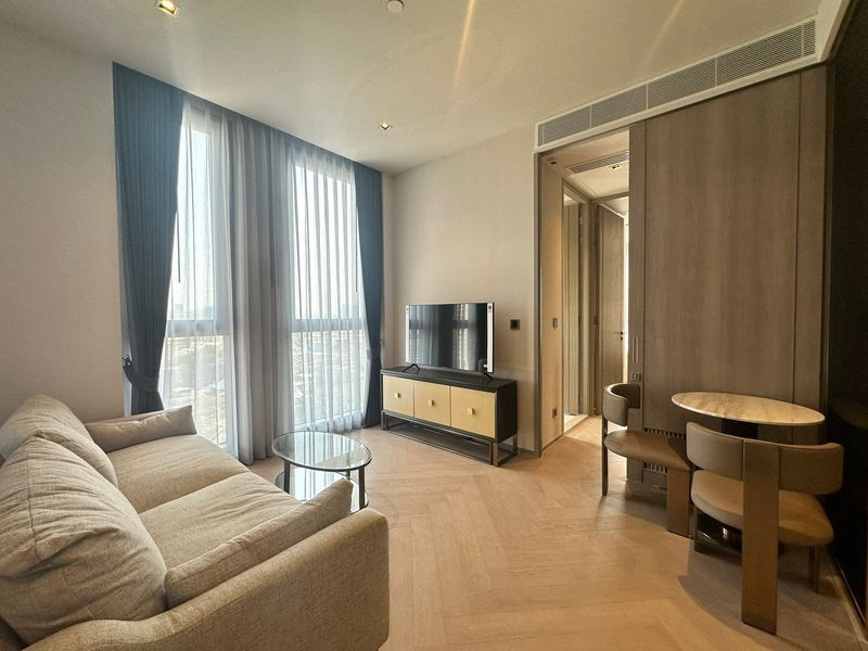 Condo for rent: The Reserve Sathorn, ready to move in. If interested, contact Line @goodmanpro or call 0999029192.