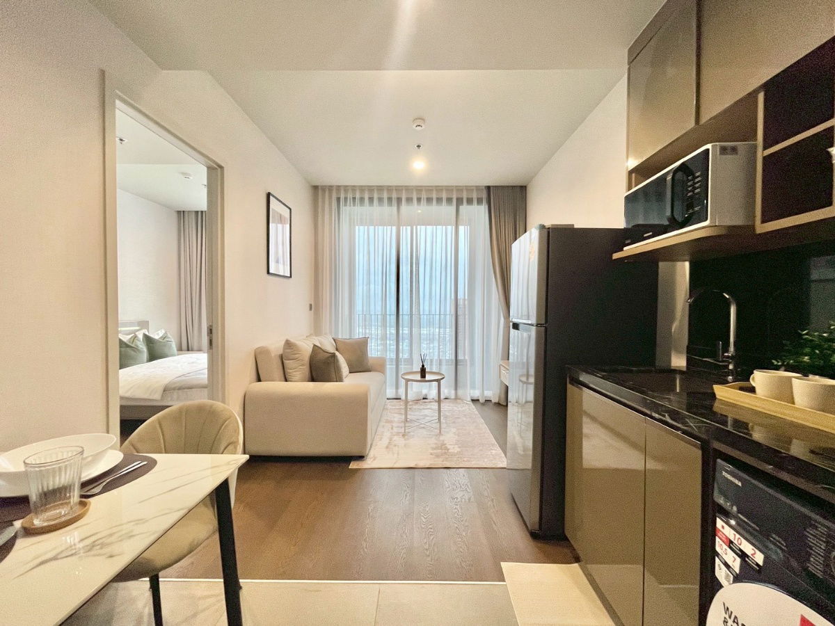 ว่าง 15 พ.ย. 2568 ติดต่อ นัท 082-554-9697