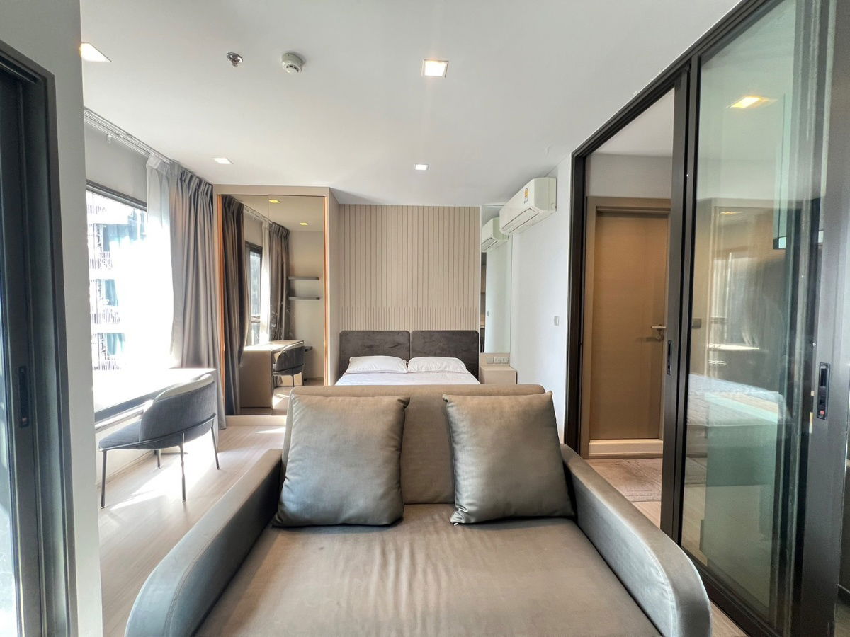 Fully built-in room at the heart of Rama 9-Life asoke rama9