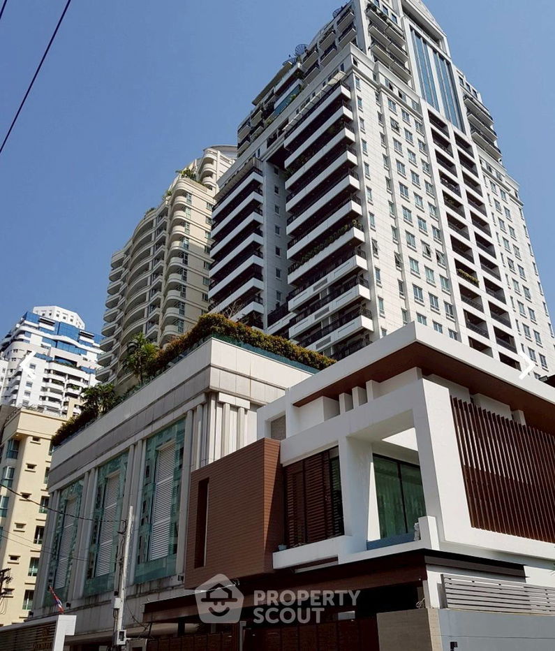 2-BR Condo at The Oleander near BTS Nana (ID 2393790)