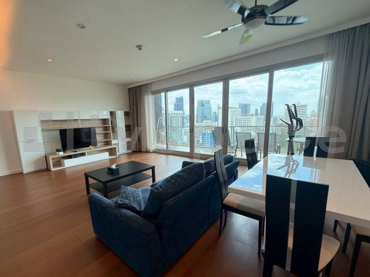 ▚ LD107ツ For Rent: 185 Ratjadumri – 3 Bedroom, Corner Unit at Special Price ⭐