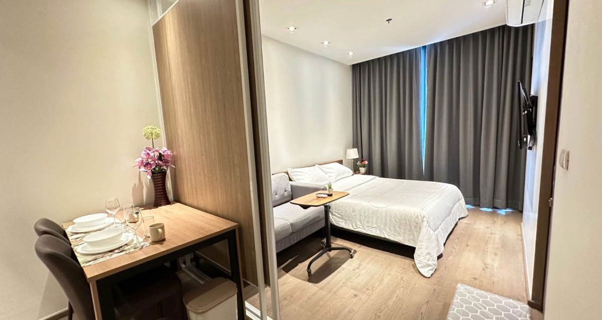 พาร์ค ออริจิ้น พร้อมพงษ์ ( พาร์ค 24 )