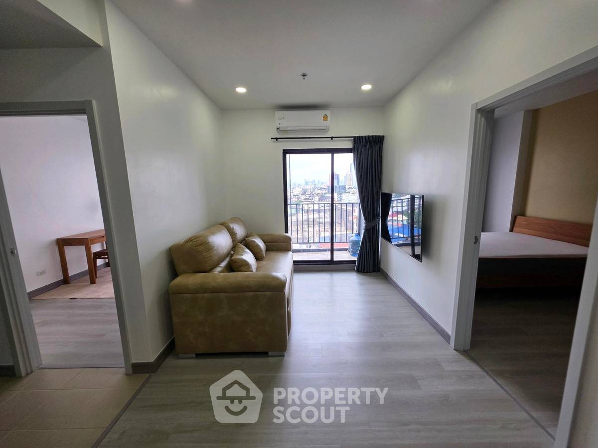 1-BR Condo at Supalai Loft Prajadhipok-Wongwian Yai near BTS Wongwian Yai (ID 2391810)