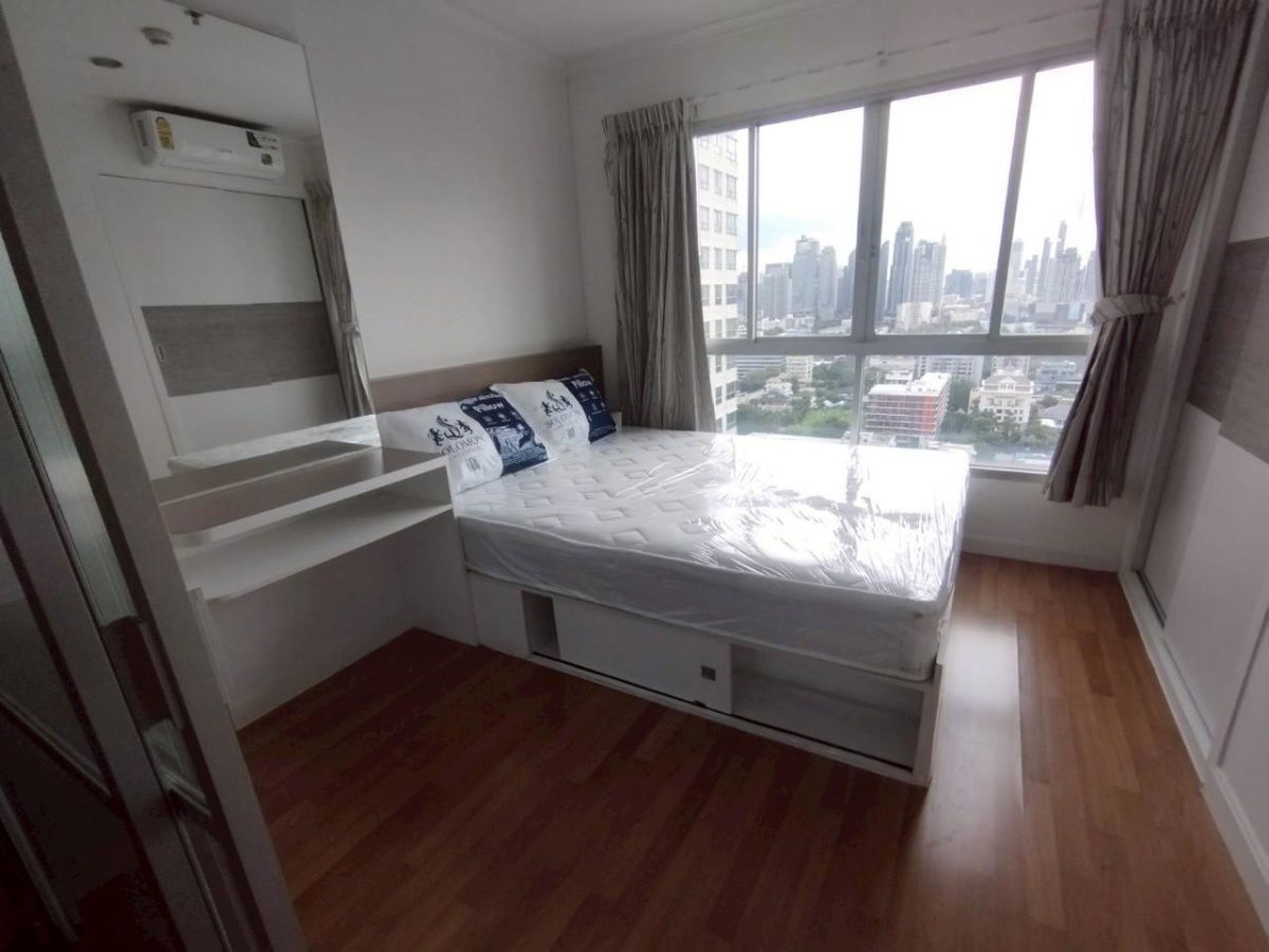 Condo for rent at Lumpini Place Rama 4-Kluaynamthai
