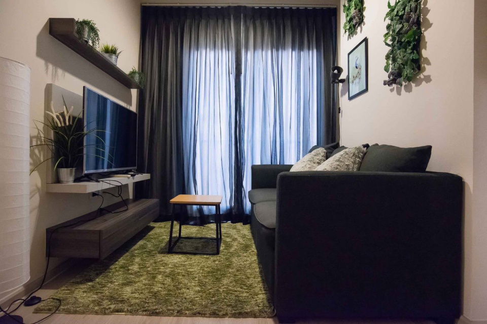 Centric Huai Khwang                Station