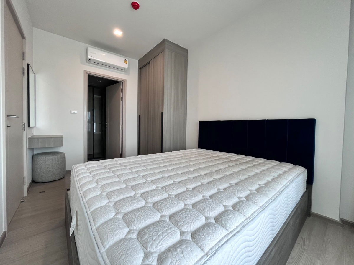 FOR RENT THE BASE PHETCHABUREE THONGLOR