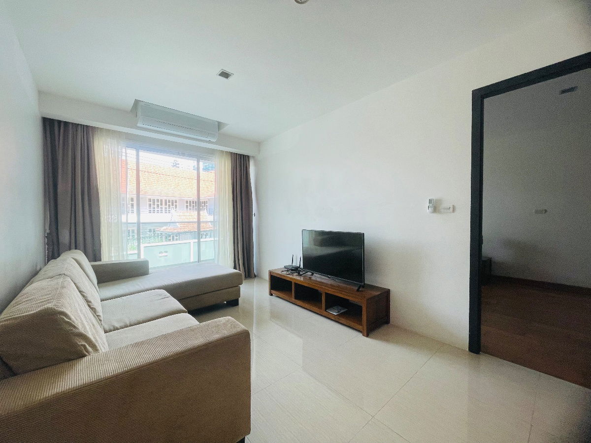 1 bedroom condo for rent at cosy beach