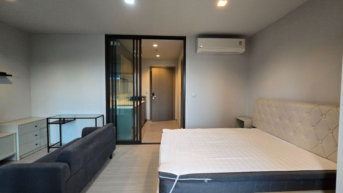 Life Asoke Rama9 🛋️ Fully Furnished 🚩15,000baht 𝗟𝗜𝗡𝗘 ID: @bkk849 📞 𝗧𝗲𝗹 / 𝗪𝗵𝗮𝘁𝘀𝗔𝗽𝗽: 095-169-9356 ✨ 𝗪𝗲𝗖𝗵𝗮𝘁 ID: home849