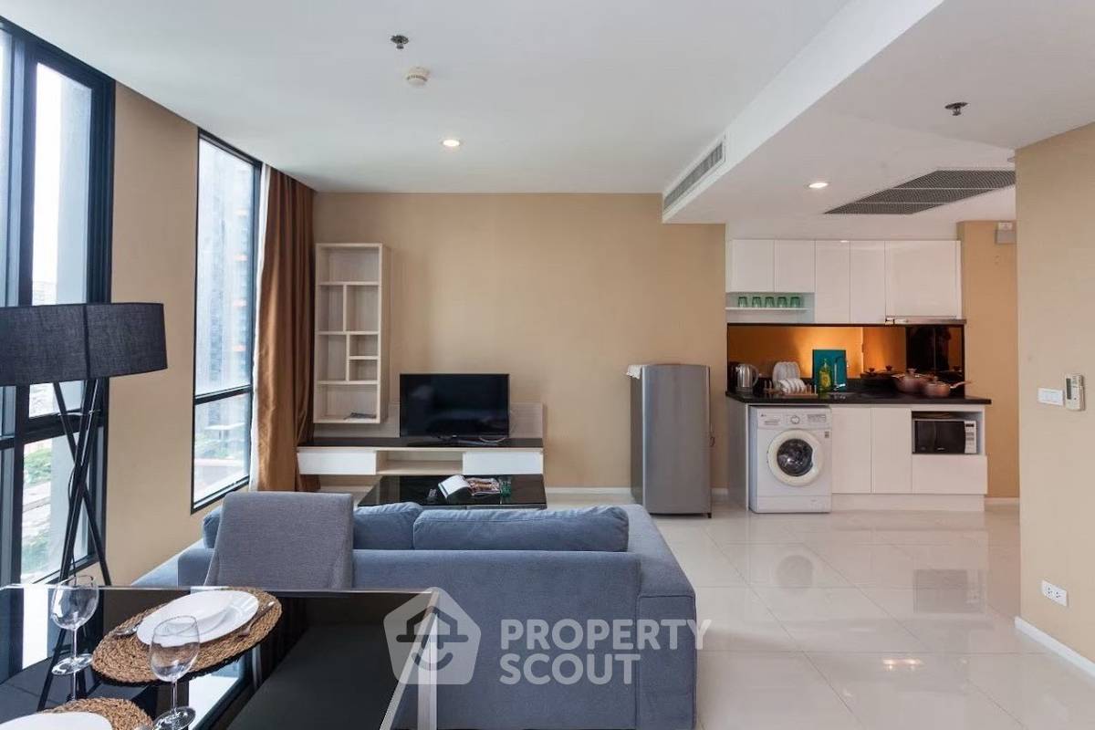 2-BR Condo at Up Ekamai near ARL Ramkhamhaeng (ID 2410672)