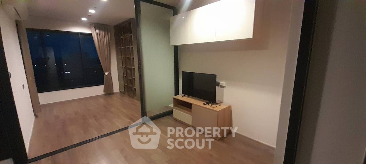 2-BR Condo at Life Ladprao Valley near BTS Ha Yaek Lat Phrao (ID 2330574)