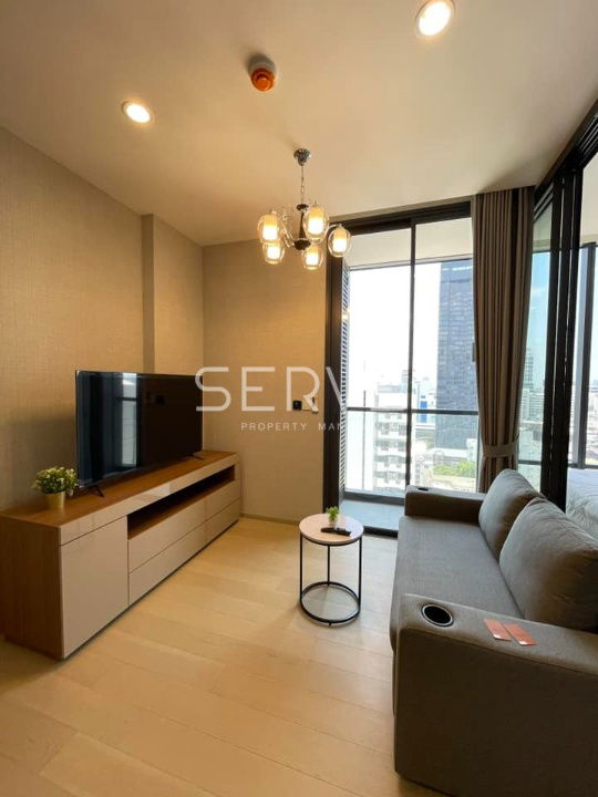 1 Bed 1 Bath Nice Room Good Location Next to BTS Victory Monument 100 m. & King Power @ The EXTRO Phayathai Rangnam