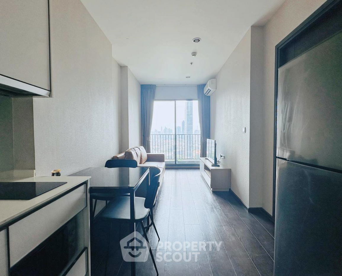 1-BR Condo at C Ekkamai near ARL Ramkhamhaeng (ID 2067125)