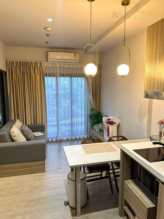 For Rent Condo ALTITUDE UNICORN SATHORN - THAPRA Building 1, Floor 9,1 bed room, Room size 31 sqm