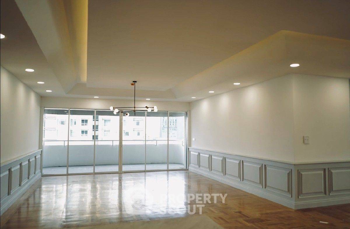 4-BR Condo at Tower Park near ARL Makkasan (ID 999100)