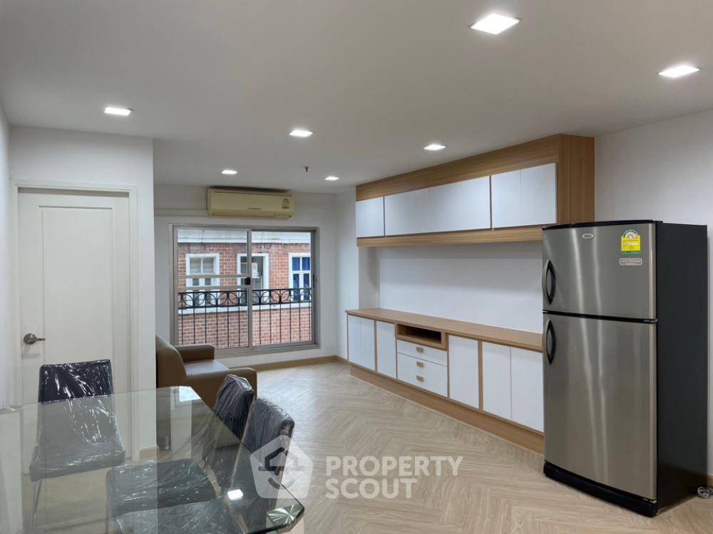 1-BR Condo at Dusit Avenue near MRT Bang Phlat (ID 1331891)