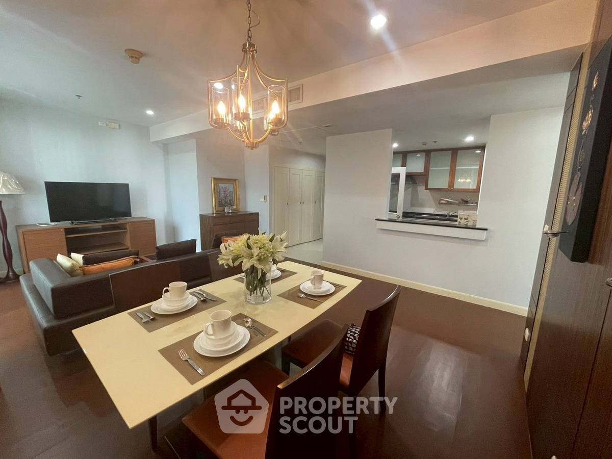2-BR Condo at Siri Residence Sukhumvit near BTS Phrom Phong (ID 2133061)