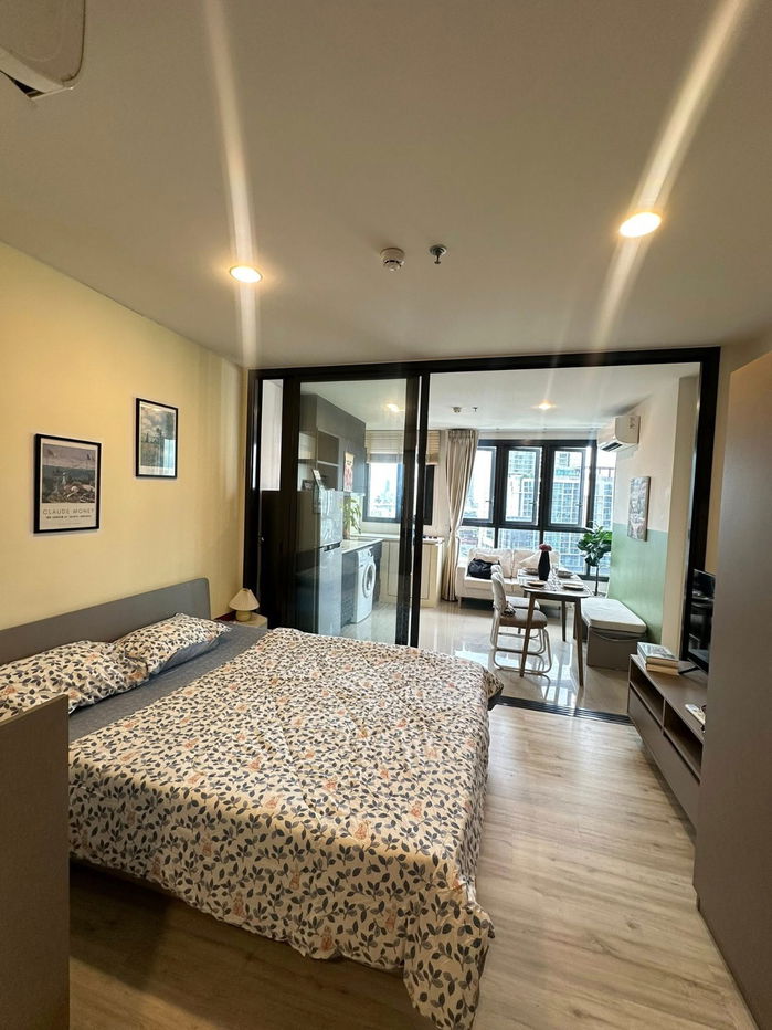 WS5483 for rent XT Huaikhwang near MRT Huai Khwang only 16,000 baht/month