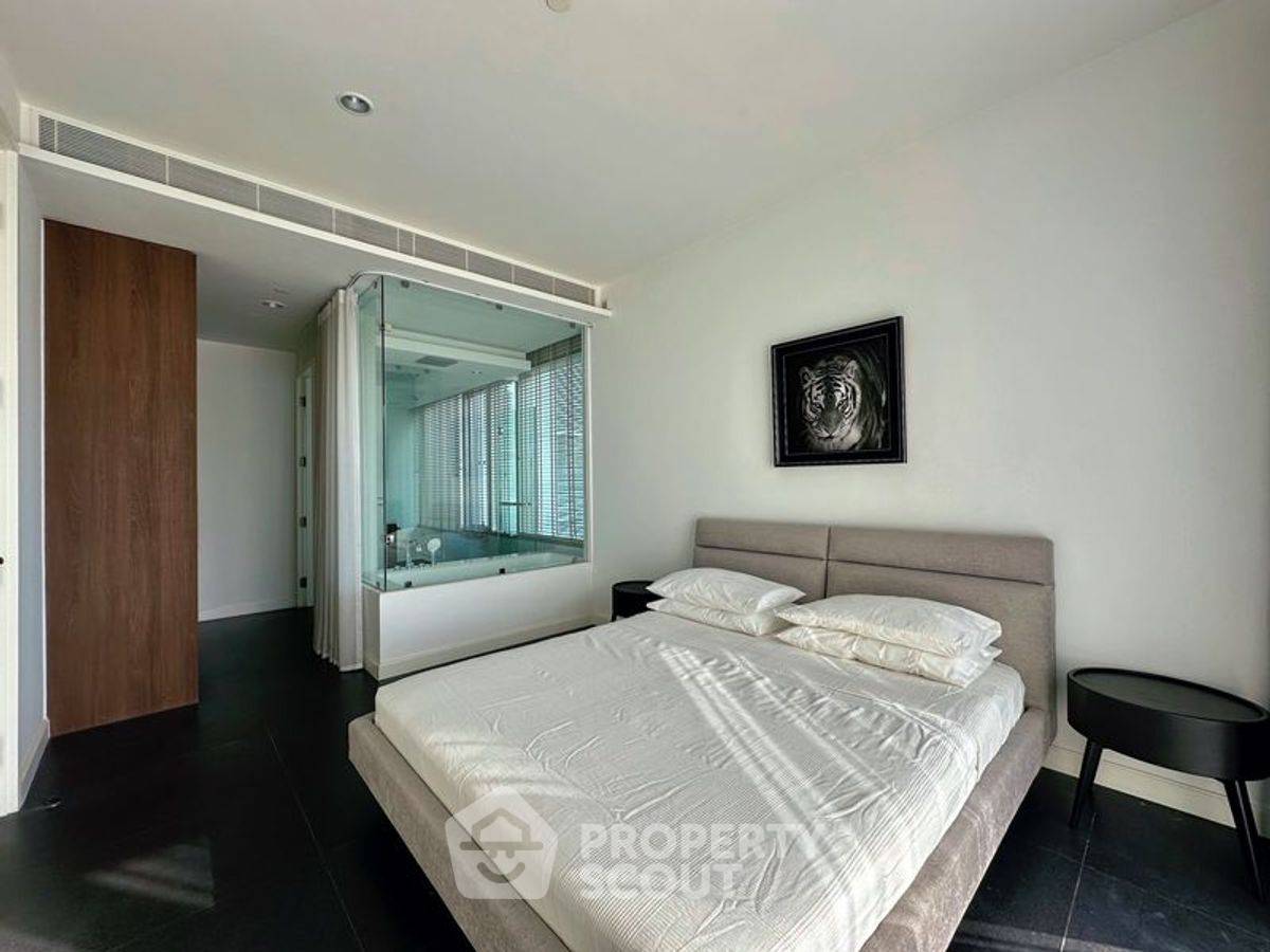 2-BR Condo at 185 Rajadamri near BTS Ratchadamri (ID 2214818)
