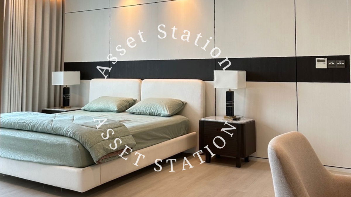 For rent: Luxury condo, Nusasiri Grand Condo, 2 bedrooms, 3 bathrooms, Sukhumvit 42, next to BTS Ekkamai